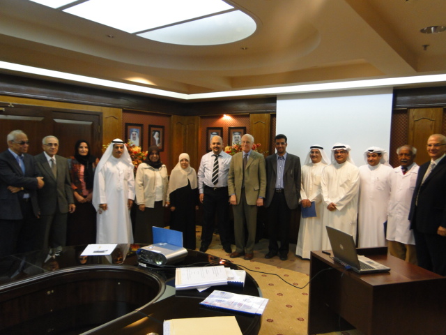 هشام ديب وأعضاء لجنة المناقشة