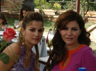 غيدا حلاوي ومياسة عاشور