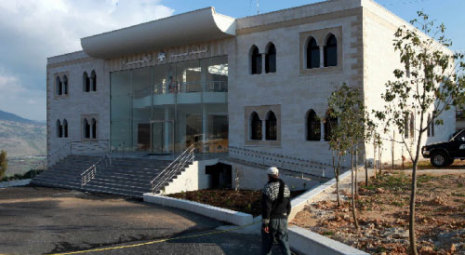 مبنى القصر البلدي الجديد في الخيام الذي أنجزته البلدية الحالية