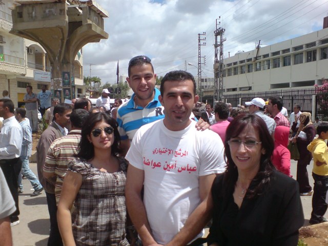 كانت التجمعات كثيفة حول المراكز  التي حددتها وزارة الداخلية مراكز انتخابية للاحياء