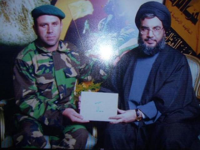 الشهيد فؤاد عواضة مع سماحة السيد حسن نصرالله