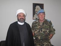 المفتي عبد الله مستقبلاً الجنرال آسارتا