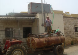 جارة الليطاني تتزود بمياه الصهاريج
