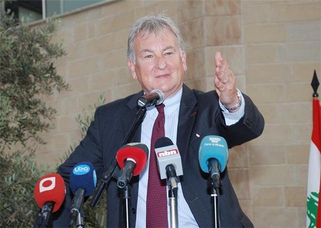 السفير الفرنسي في لبنان دوني بييتون