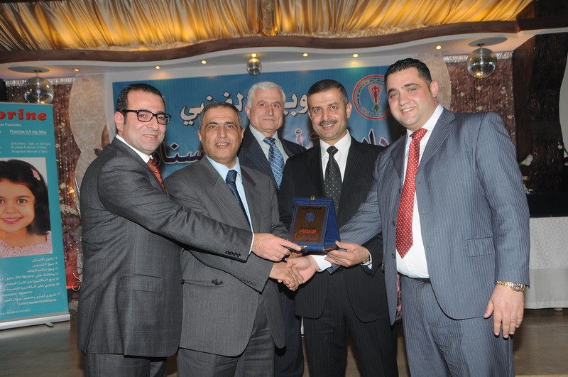 دروع اطباء الاسنان  في النبطية في اليوبيل  الفضي لرابطتهم