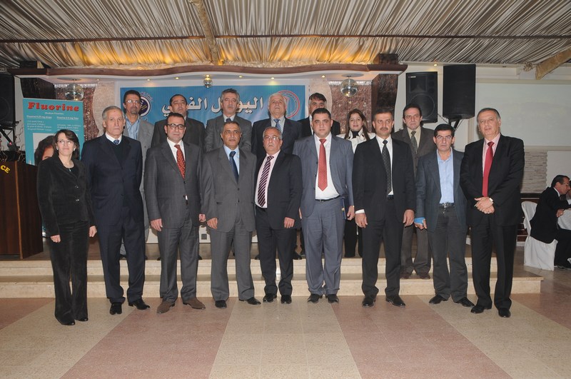 قبيسي وهاشم واطباء الاسنان  في النبطية في اليوبيل  الفضي