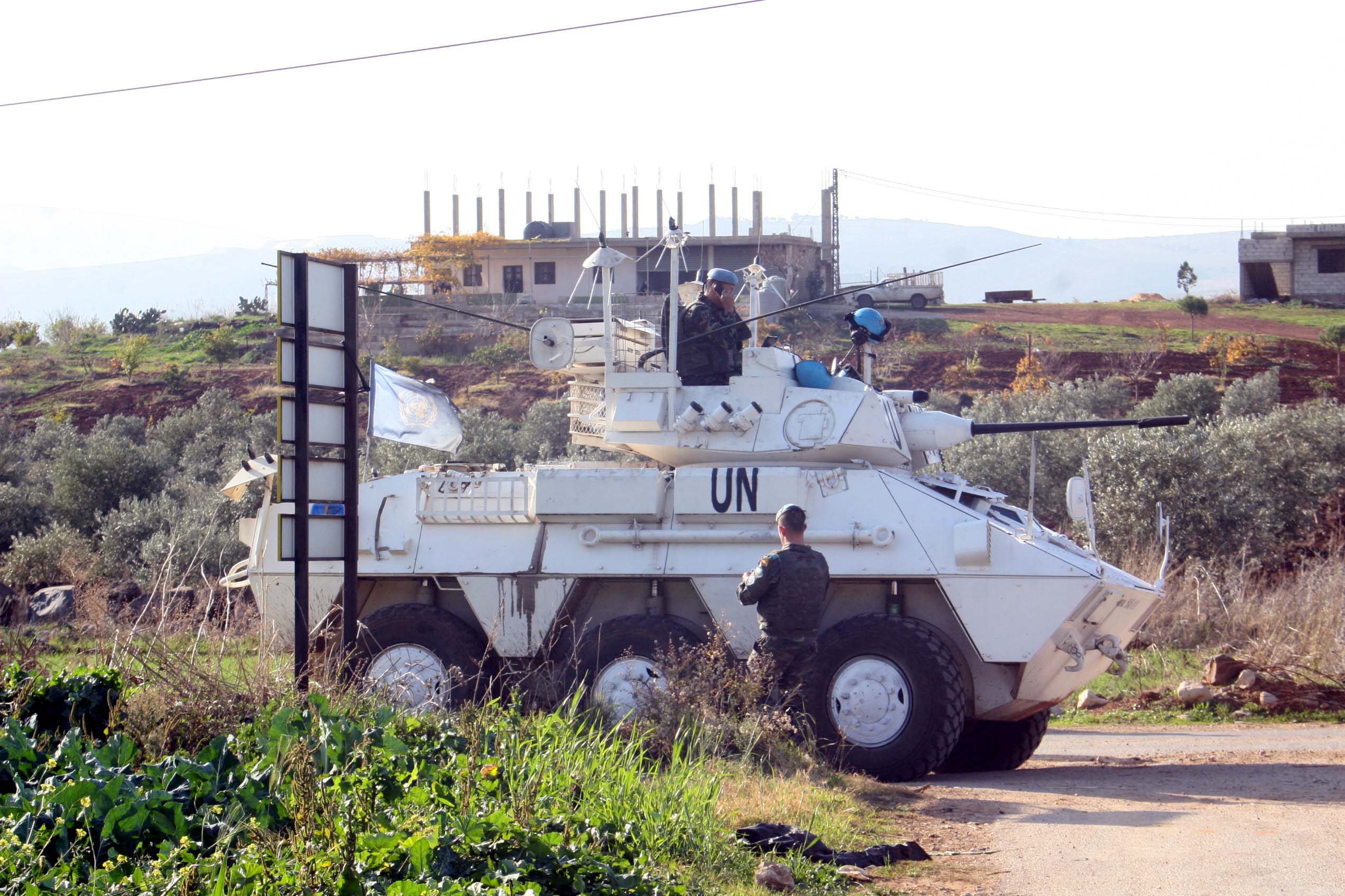 العثور على اربعة صواريخ مطمورة في  وادي خنسا