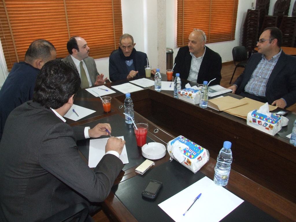 الممثل المقيم للصندوق الكويتي للتنمية الاقتصادية العربية المهندس نواف الدبوس مجتمعاً مع رؤساء بلديات الإتحاد