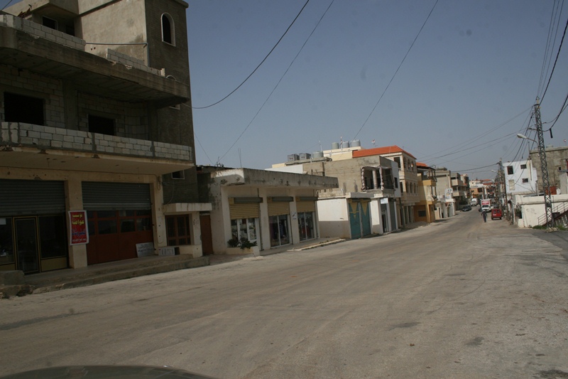 إقفال تام في الخيام