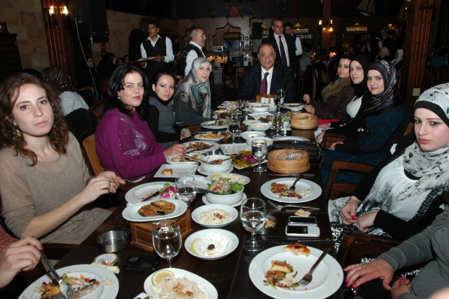 جمعية رعاية اليتيم في صيدا تكرم معلميها