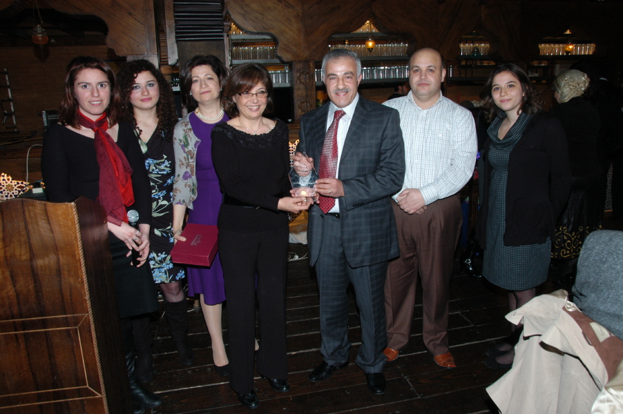 جمعية رعاية اليتيم في صيدا تكرم معلميها