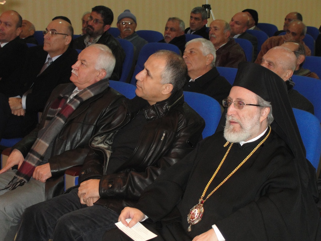 جانب من الحفل التأبيني للدكتور حليم القسيس في مركز الطويل