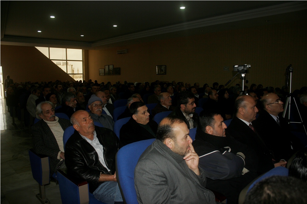 جانب من الحفل التأبيني للدكتور حليم القسيس في مركز الطويل