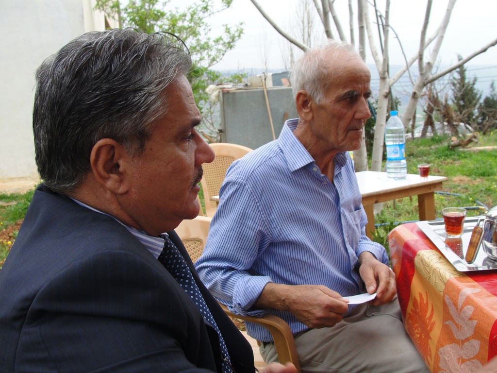 غداء في الحكورا: أكلة مجدرة حمراء.. من وحي جمال الطبيعة