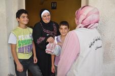 التقديمات العينية تدخل السرور الى العائلات