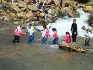 المكان الذي تنبع منه المياه