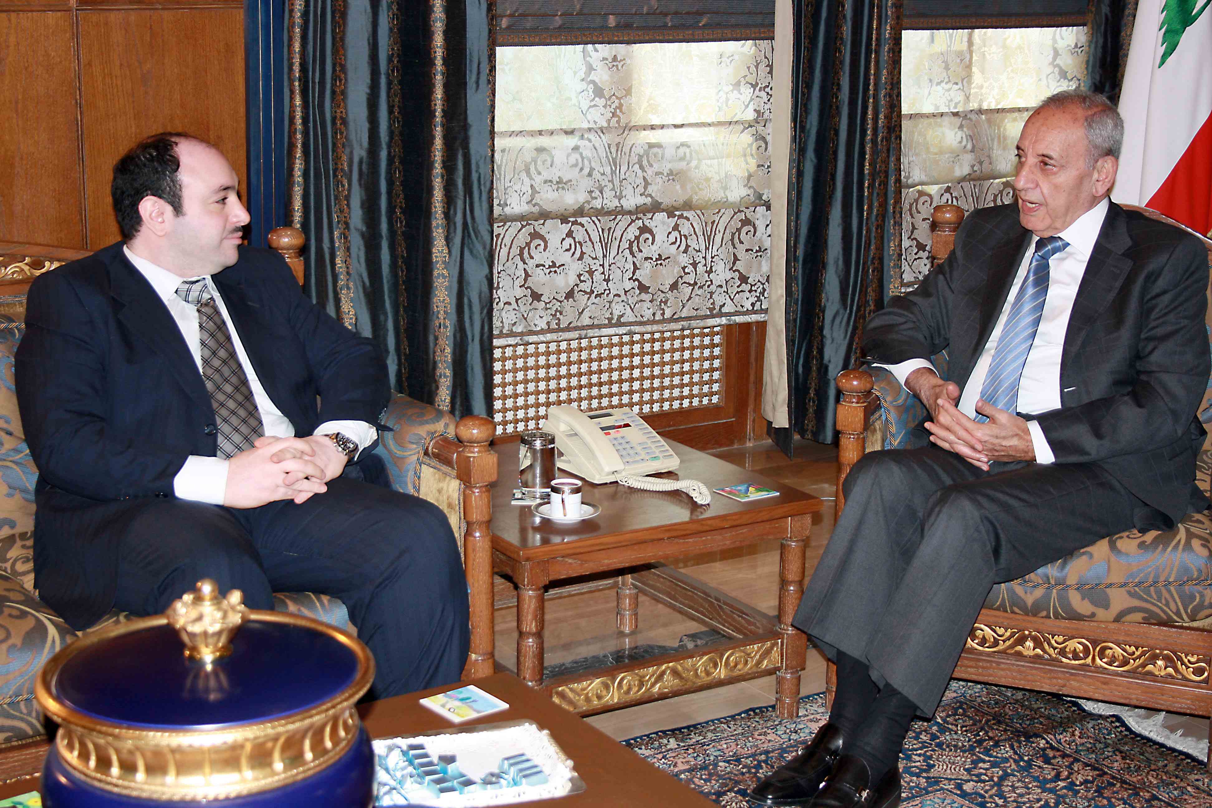 الدبوس يلتقي الرئيس بري ويطلعه على آخر تطورات مشاريع الصندوق الكويتي في لبنان