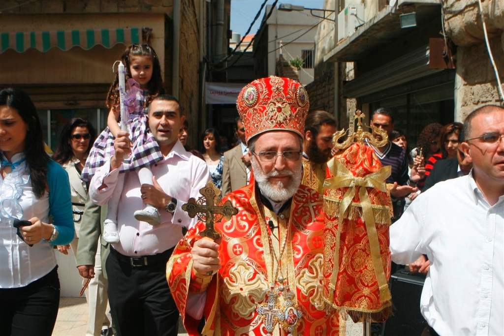 متربوليت صور وصيدا ومرجعيون للروم الأرثوذكس الياس كفوري بعد ترأس  قداس الشعانين في كاتدرائية القديس توما في صور