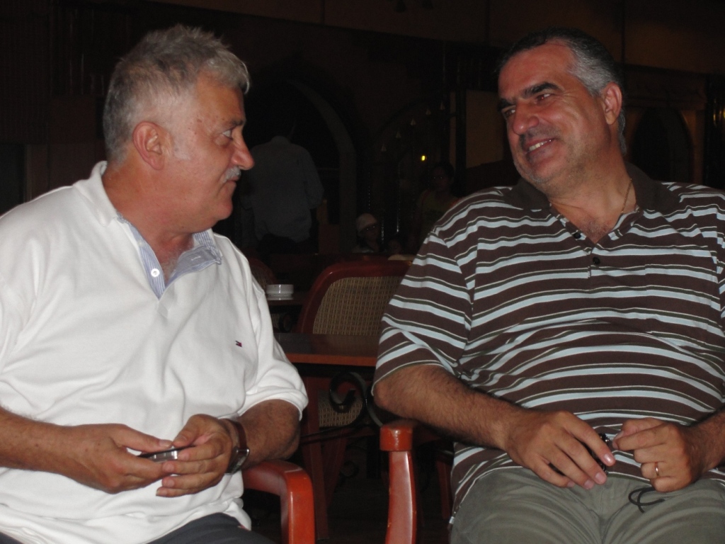 الصديقان أحمد حسان وخليل زعرور