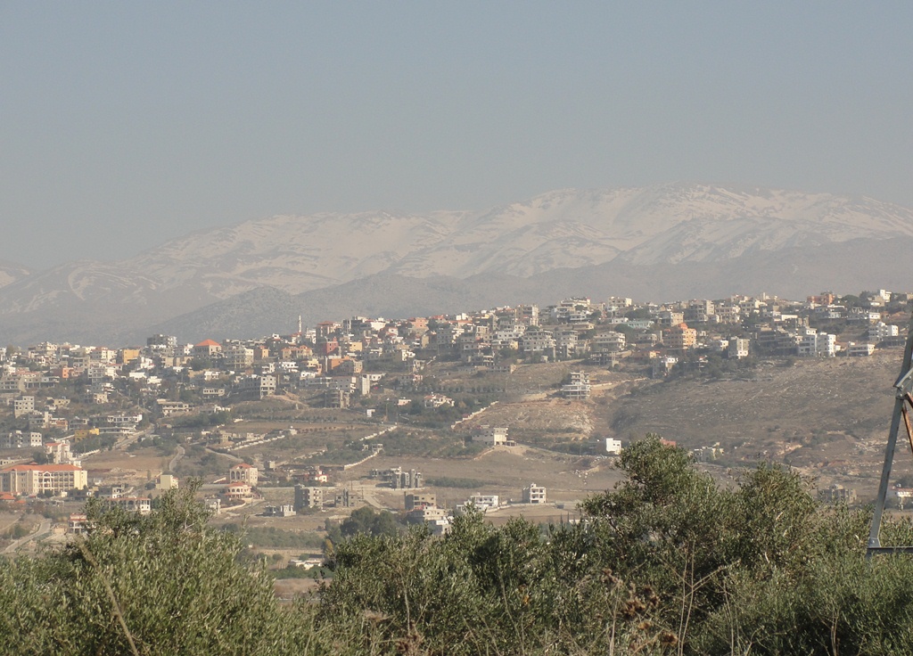 خذني زرعني بأرض ...الخيام