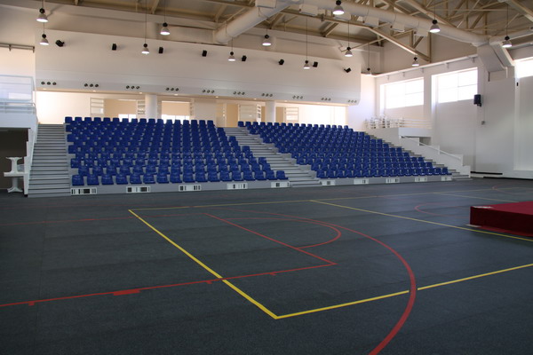 قاعة مركز أمل وريما الحوراني الثقافي والرياضي