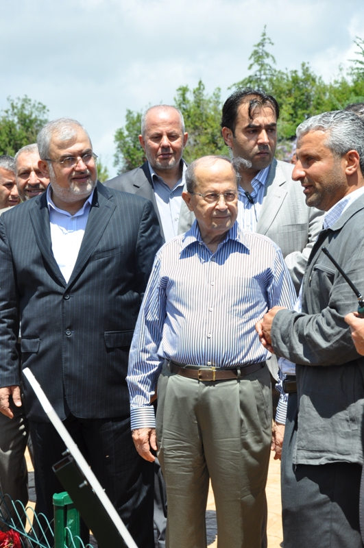 ميشال عون والنائب رعد في مليتا