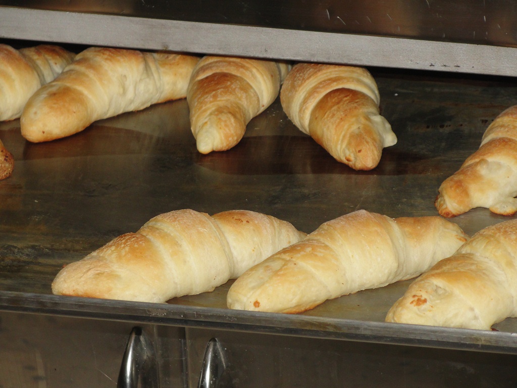 كرواسان صنع في الخيام