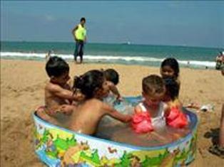 يلهون بأقل كلفة ممكنة