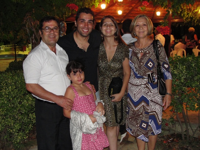 حفل تكريم الطلاب الناجحين في الشهادات الرسمية من قبل جمعية سيدات الخيام، صيف 2010 - أرشيف