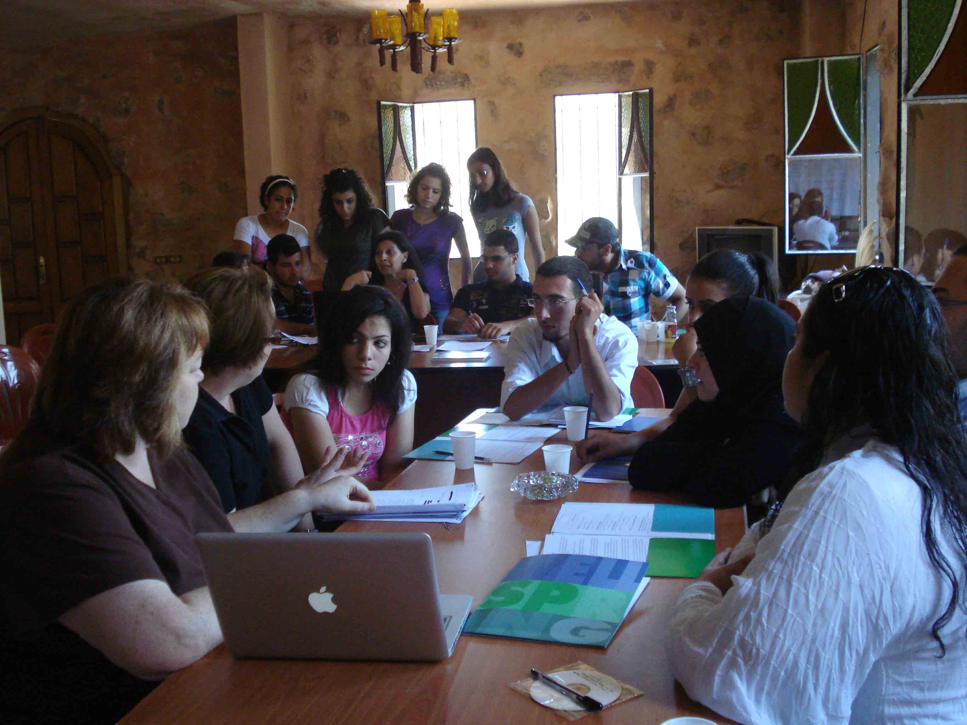 برنامج الأمم المتحدة الإنمائي الـ UNDP أقام بالتعاون مع المركز الأميركي اللبناني للغات دورة تحت عنوان \