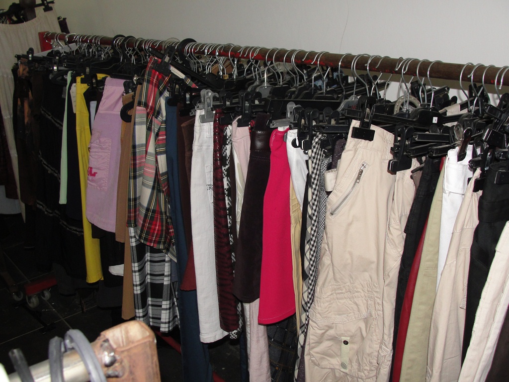 بوتيك النور في الخيام..