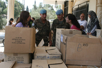 حصص غذائية من اليونيفيل الفرنسية في الخيام والعرقوب