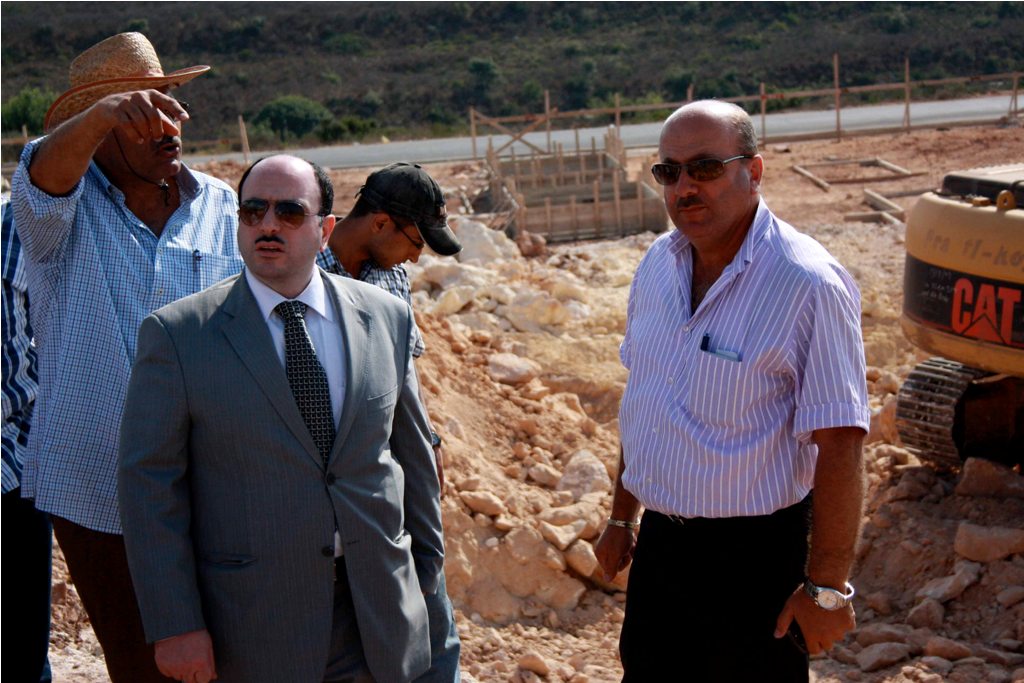 الدبوس يجول على مشاريع الصندوق الكويتي للتنمية في الجنوب