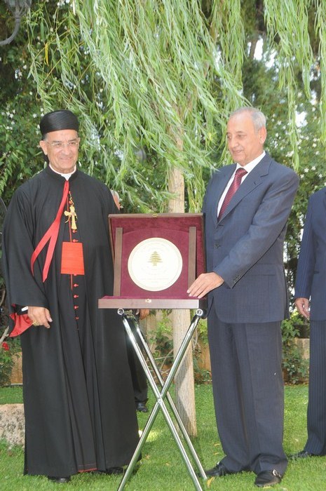 بري أولم تكريميا للبطريرك مار بشارة بطرس الراعي في المصيلح