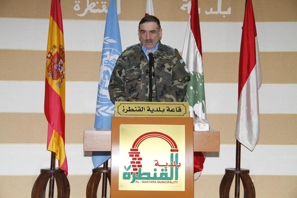 لبلدة أنظف، قدّمت الكتيبة الاسبانية العاملة في لبنان 150 مستوعبا للنفايات لبلدة القنطرة.