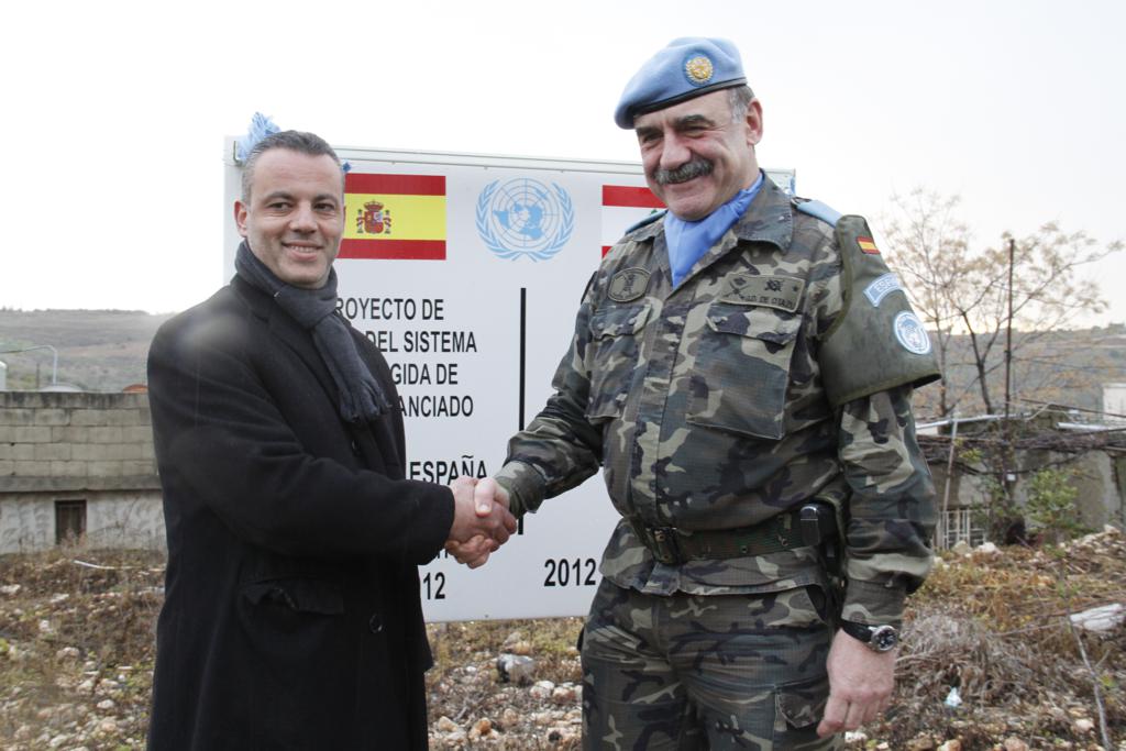 لبلدة أنظف، قدّمت الكتيبة الاسبانية العاملة في لبنان 150 مستوعبا للنفايات لبلدة القنطرة.