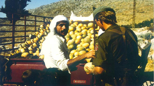 مورتين في شبعا عندما كان يخدم في كتيبة بلاده.