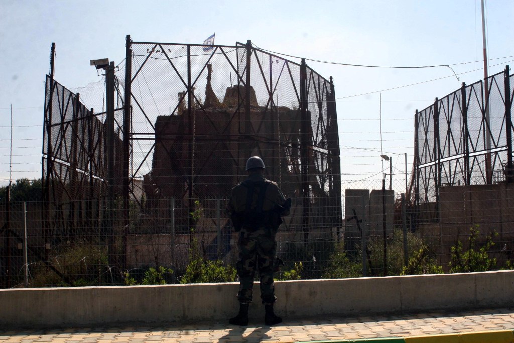 السور العازل على الحدود الدولية بين كفركلا والمطلة.. جس نبض من قبل العدو