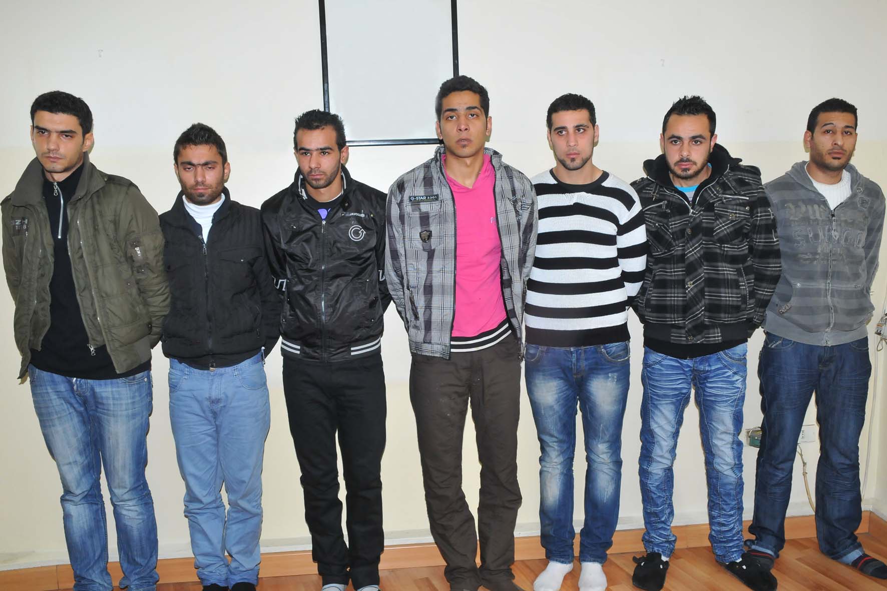 9 أشخاص سبق توقيفهم في قضايا سلب صيدليات