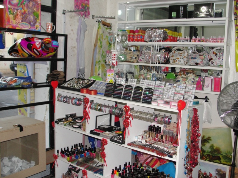 محل كويت ستورز.. تشكيلة متنوعة