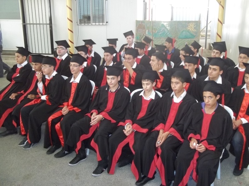 تخريج طلاب التاسع في مدرسة عيسى بن مريم (10