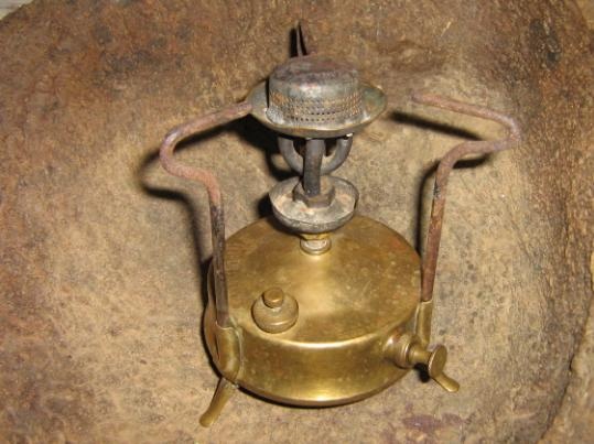 دخنة الكاز وشحتار أسود بيعبقو لما ولّع البابور