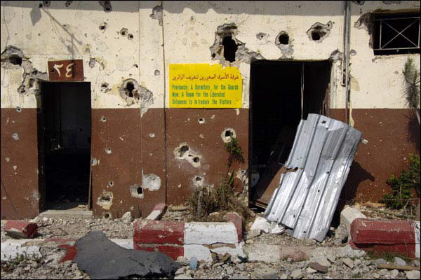 متى تتم إعادة بناء معتقل الخيام ليُؤرّخ الإجرام والحقد الإسرائيلي؟