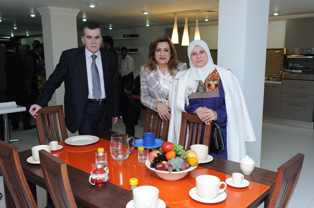 المغترب الخيامي أسعد محمد علي خريس وعائلته