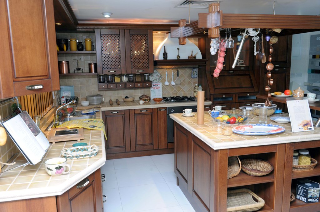 بعض المعروضات