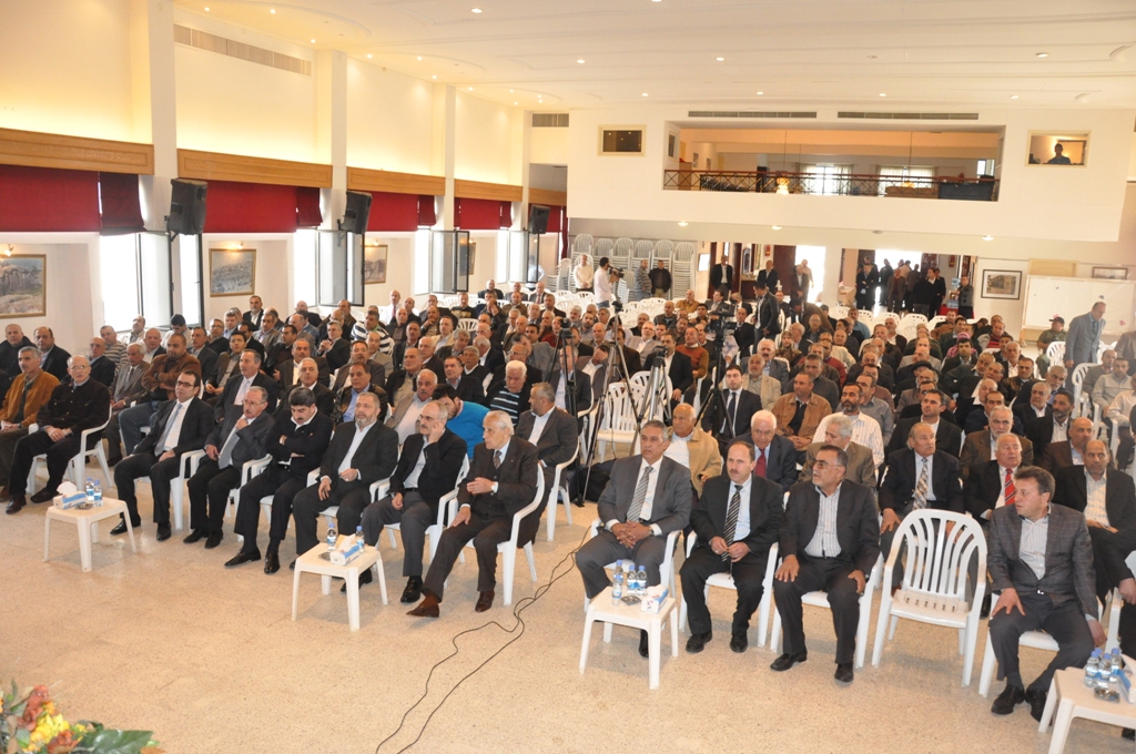 الحضور في اللقاء السنوي المشترك للمجالس البلدية والإختيارية في الجنوب