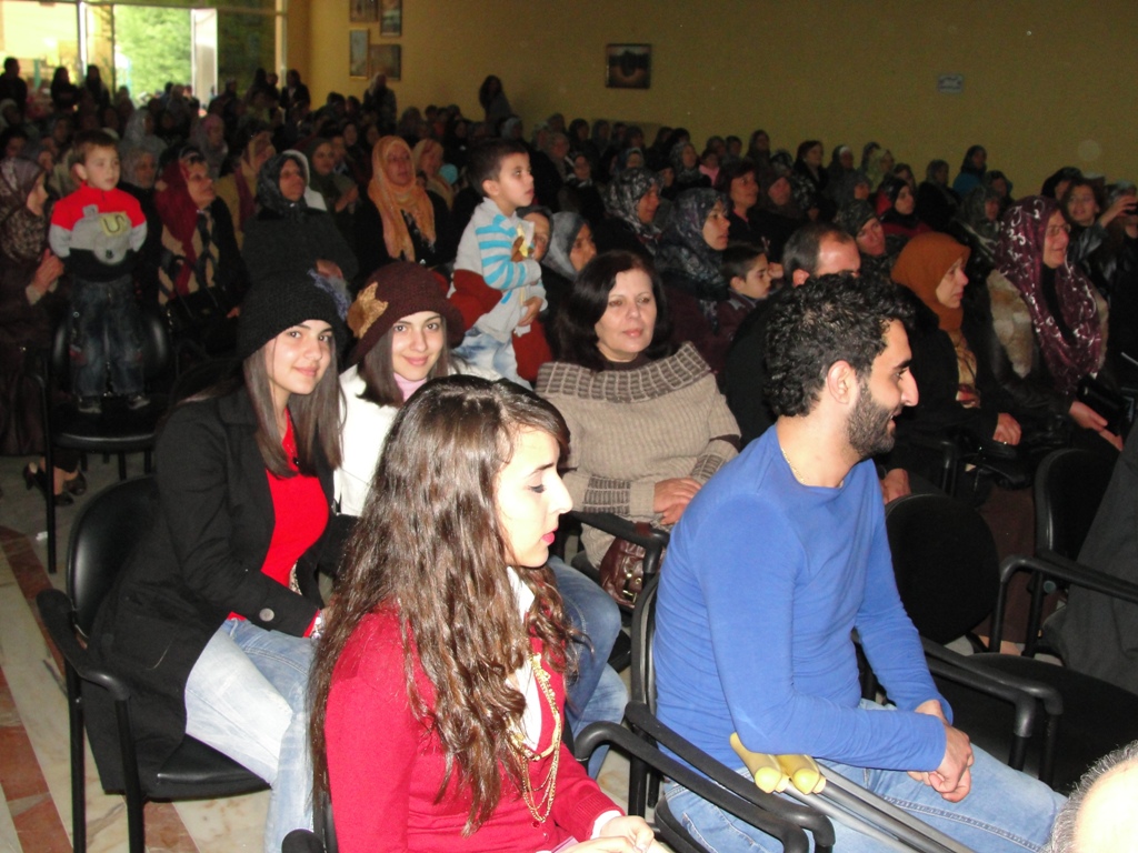 البلدة احتفلت بعيد الأمهات.. جمعية سيدات الخيام  شكراً