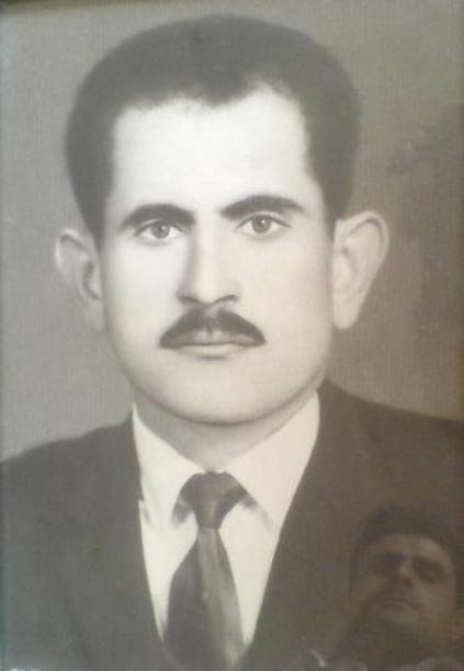 أبو غالب حسين عكر الذي جسّد شخصية الاب الكادح من أجل أسرته والمتفاني من أجلها حتى الشهادة.