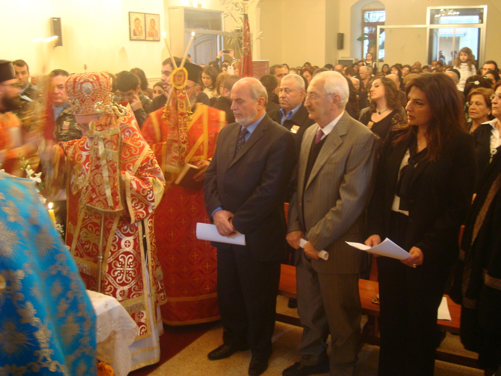 DSC00265- المطران الكفوري يحتفل برتبة جناز السيد المسيح وبدا حردان والحور