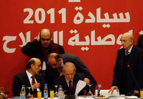 سمير فرنجية خلال اجتماع في البريستول العام الماضي (أرشيف ــ مروان طحطح)